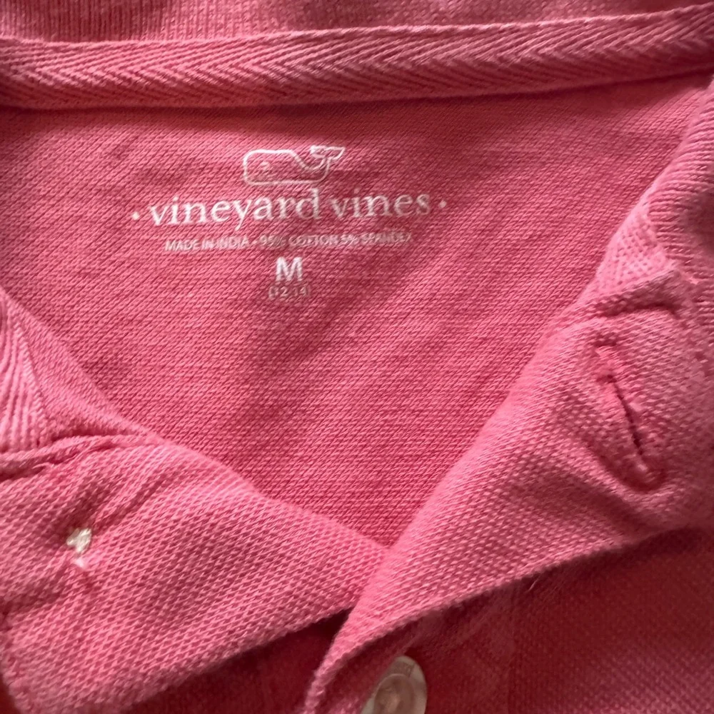 Vineyard Vines coral polo